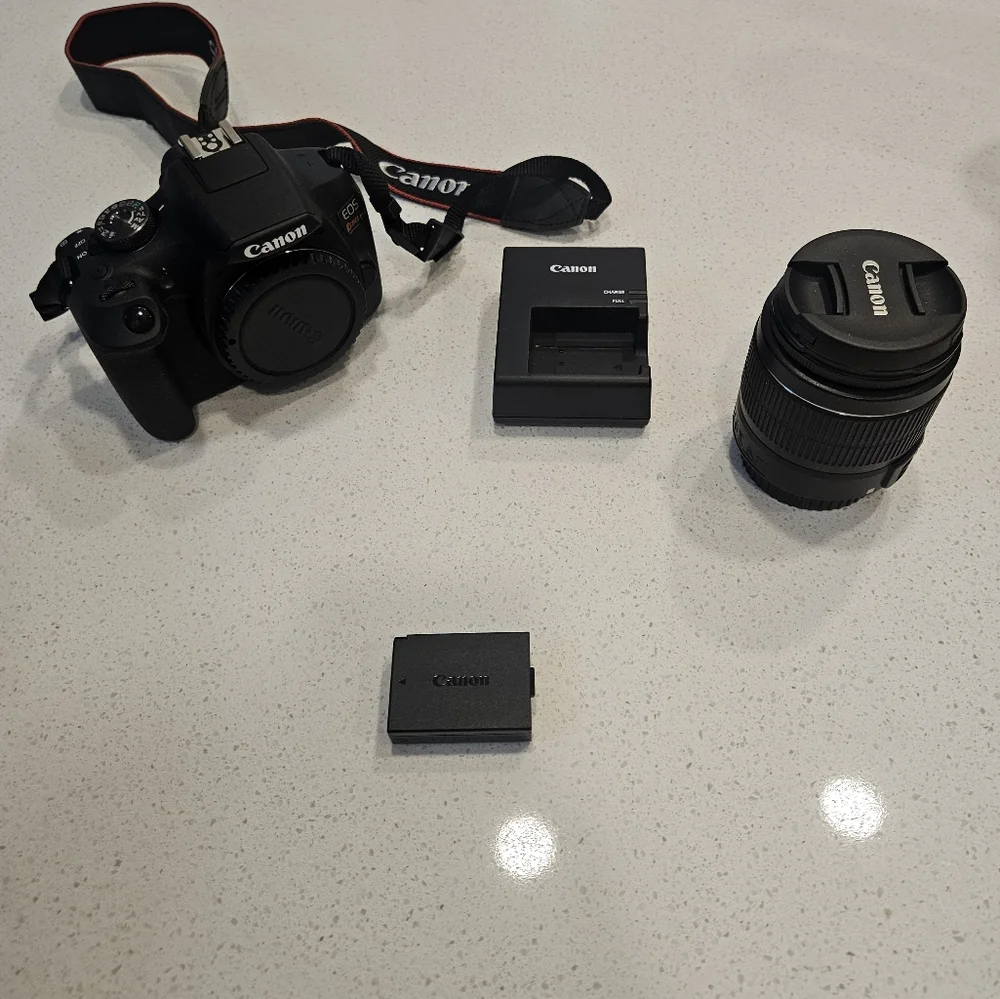 Canon EOS Rebel T7 - Picture 6 of 12